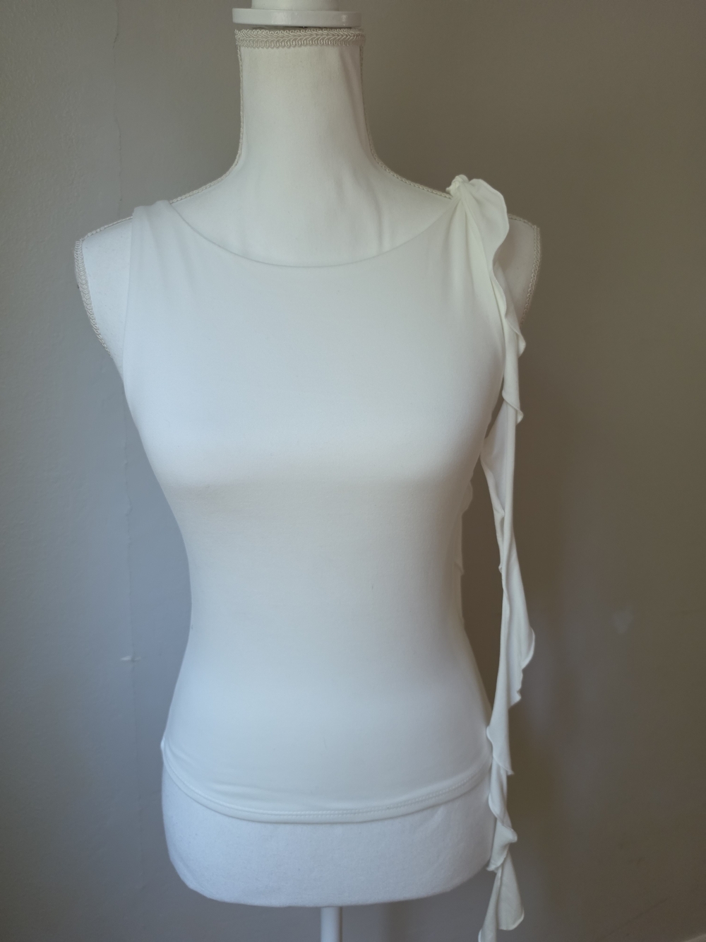 gaze White One-Shoulder Tie Tank